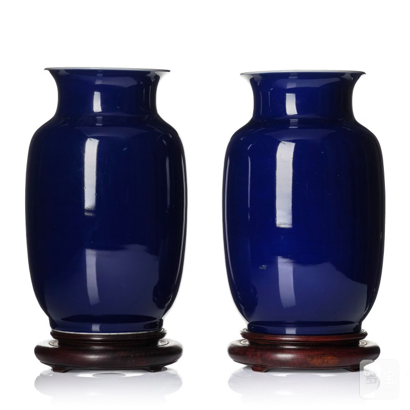 A pair of sacrificial blue 'lantern-shaped' vases, - 图1